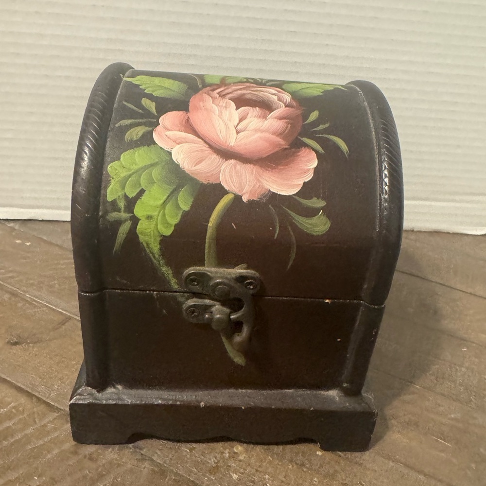 Vintage Wooden Trinket Treasure Chest
